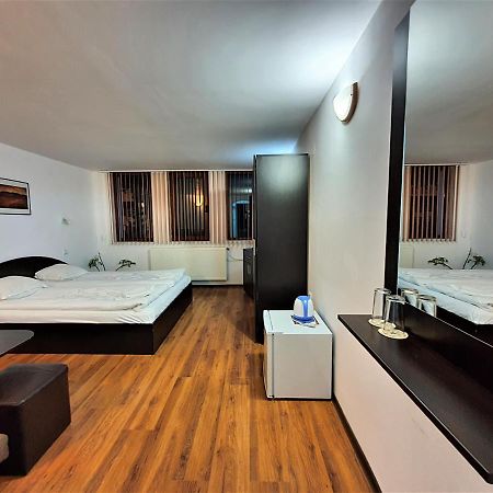 Yakovtsi Inn Ngoại thất bức ảnh