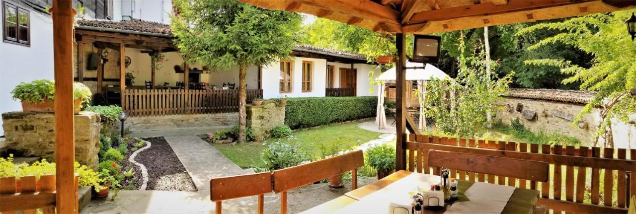 Yakovtsi Inn Ngoại thất bức ảnh
