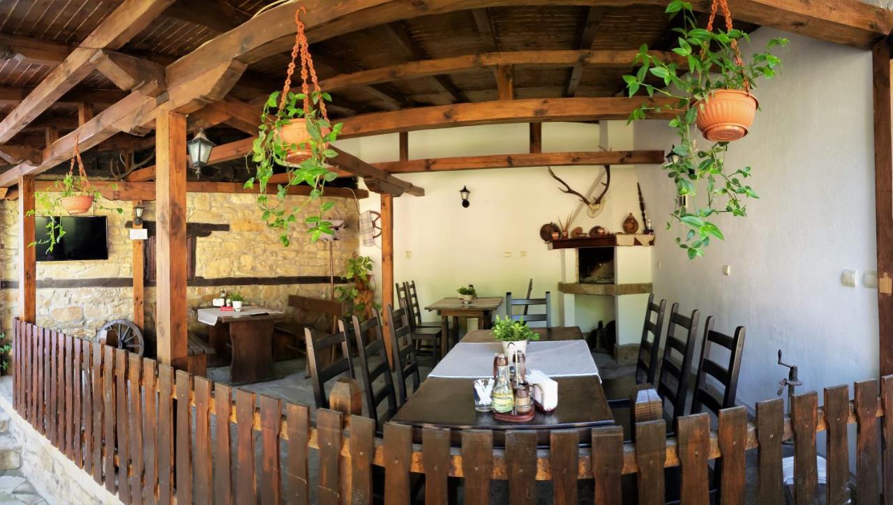 Yakovtsi Inn Ngoại thất bức ảnh